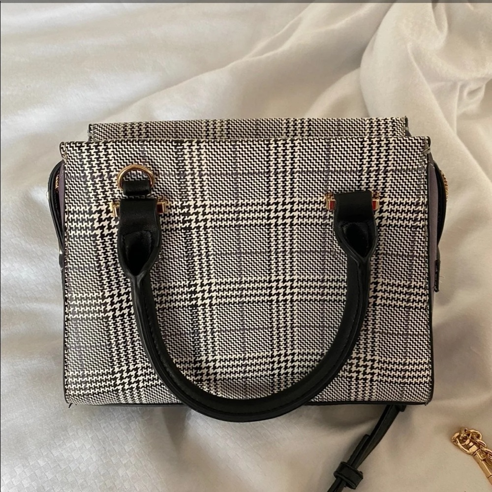 A New Day purse (crossbody) - Picture 2 of 9